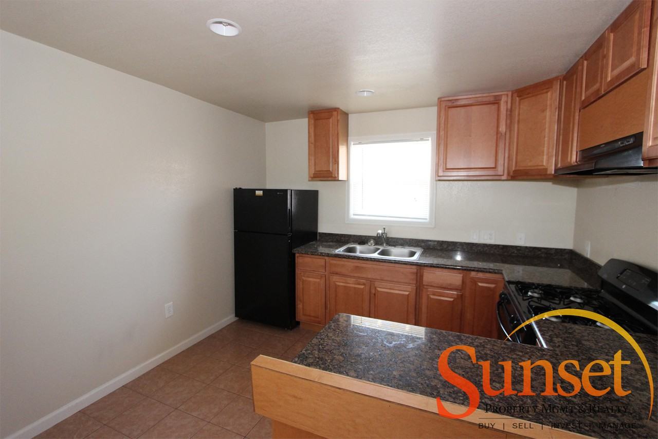 4325 Proctor Place - Photo 3 of 9