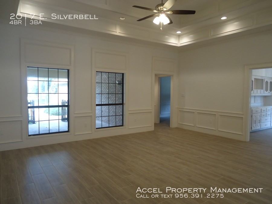 2017 E. Silverbell - Photo 2 of 22