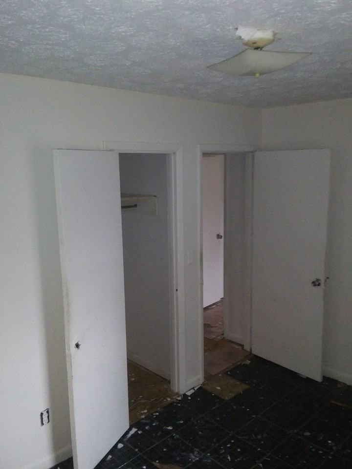 168 Carver St - Photo 3 of 10