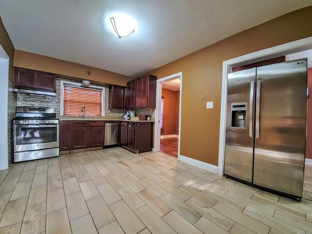 3027 Miller - Photo 2 of 13