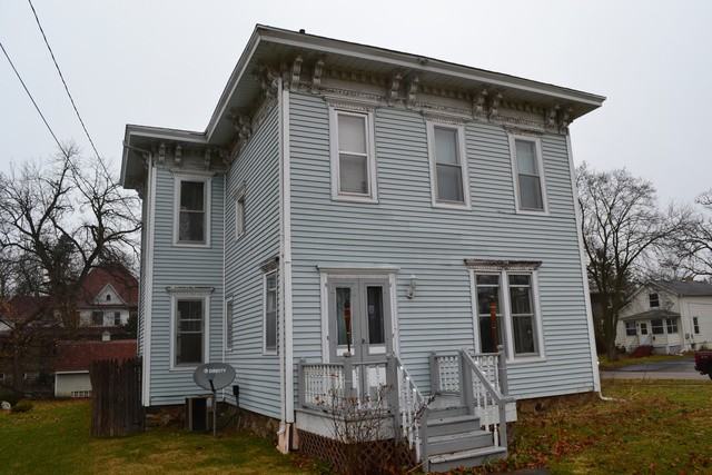 700 Jefferson - Photo 2 of 8