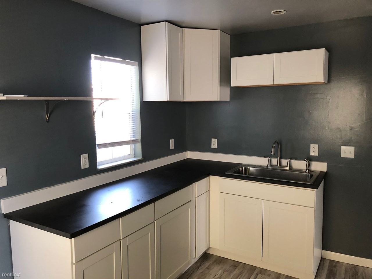 1622 East Whittier Street - Photo 3 of 9