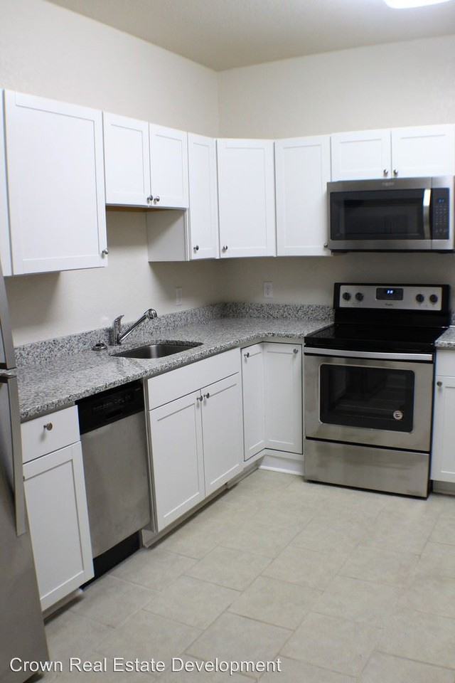 200 West Cranford Avenue - Photo 3 of 31