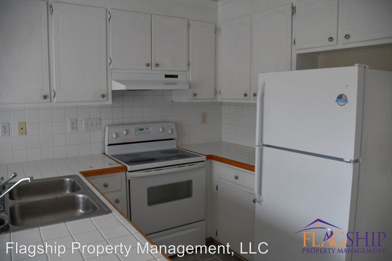 3940 XX-3 Sterling Pointe Drive - Photo 2 of 13