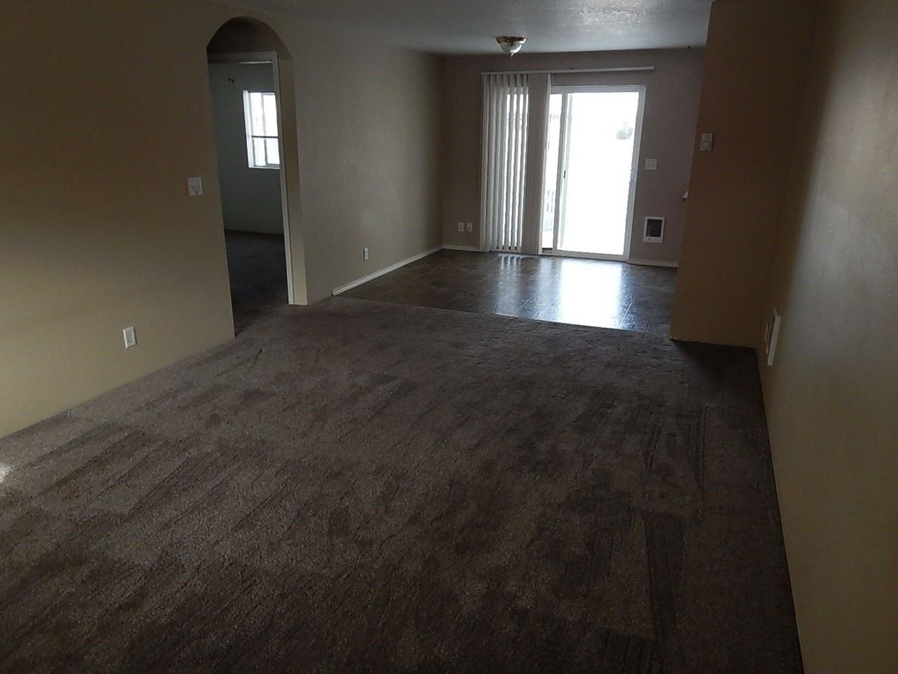 172 Sw Ivy Court - Photo 2 of 9