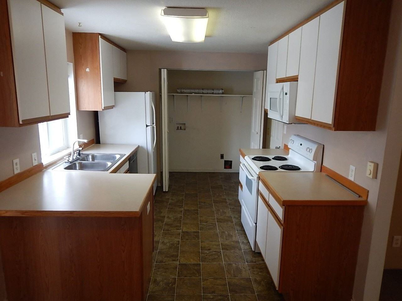 172 Sw Ivy Court - Photo 3 of 9