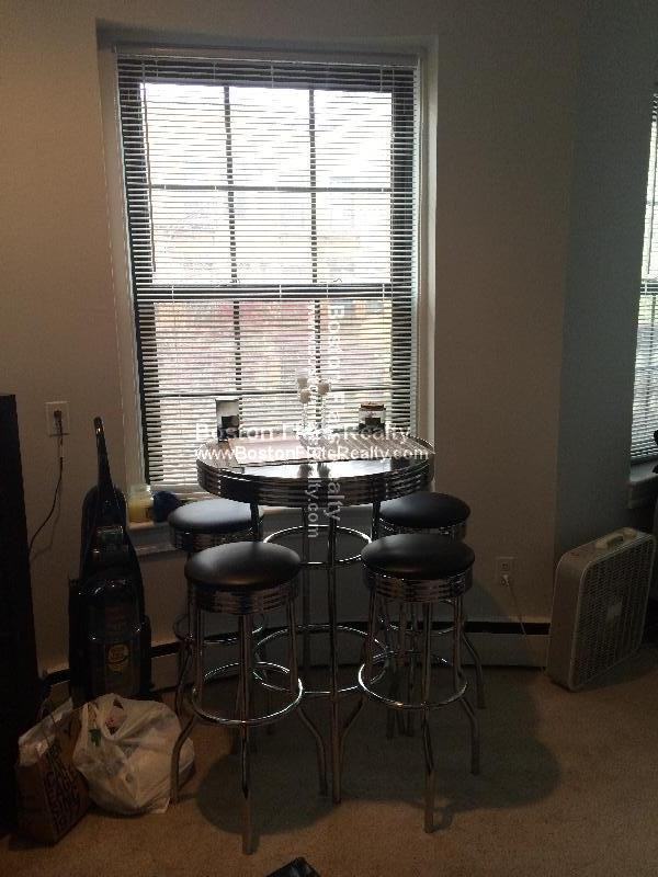177 Saint Botolph - Photo 2 of 5