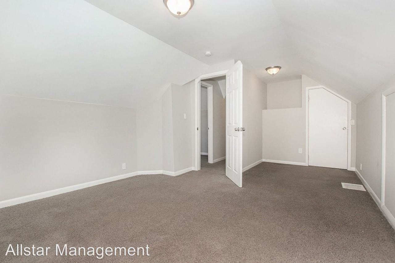 15425 Hummel Rd - Photo 2 of 33