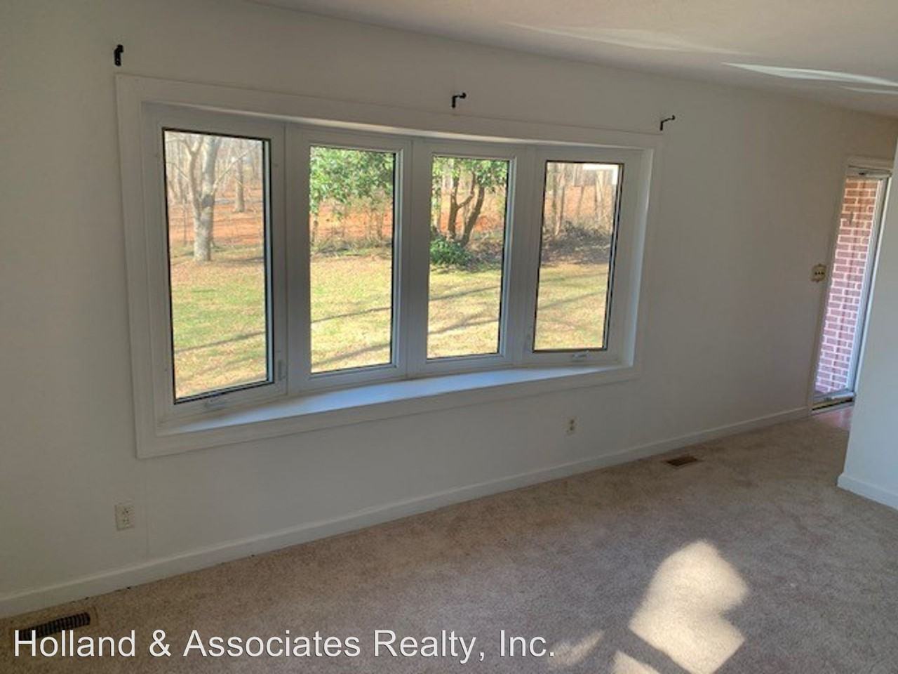 221 Busick Road - Photo 3 of 8