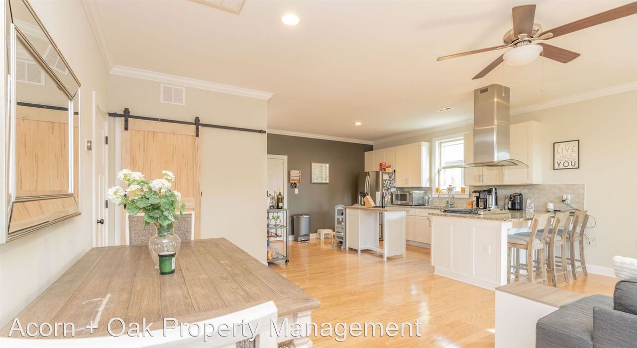 110 Chestnut St. - Photo 3 of 17