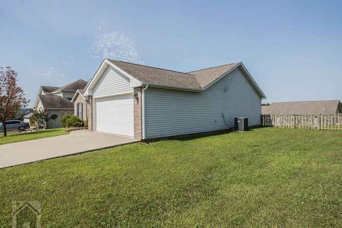 203 Fritts Circle - Photo 3 of 31