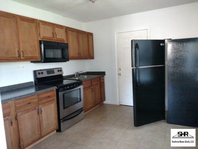 1004 W Hayes - Photo 3 of 5