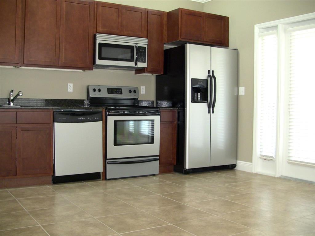 Upper Westside Apartments - Photo 5 of 18