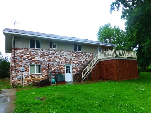 100 Pinehurst Dr - Photo 3 of 18