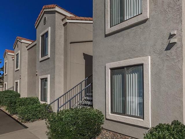 2777 Northtowne Lane - Photo 6 of 27