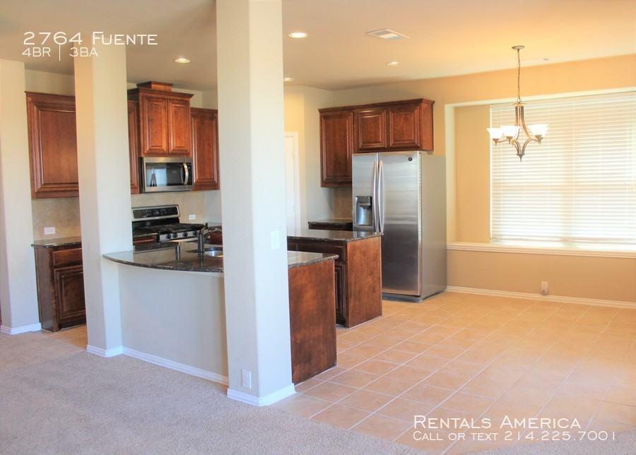 2764 Fuente - Photo 3 of 12