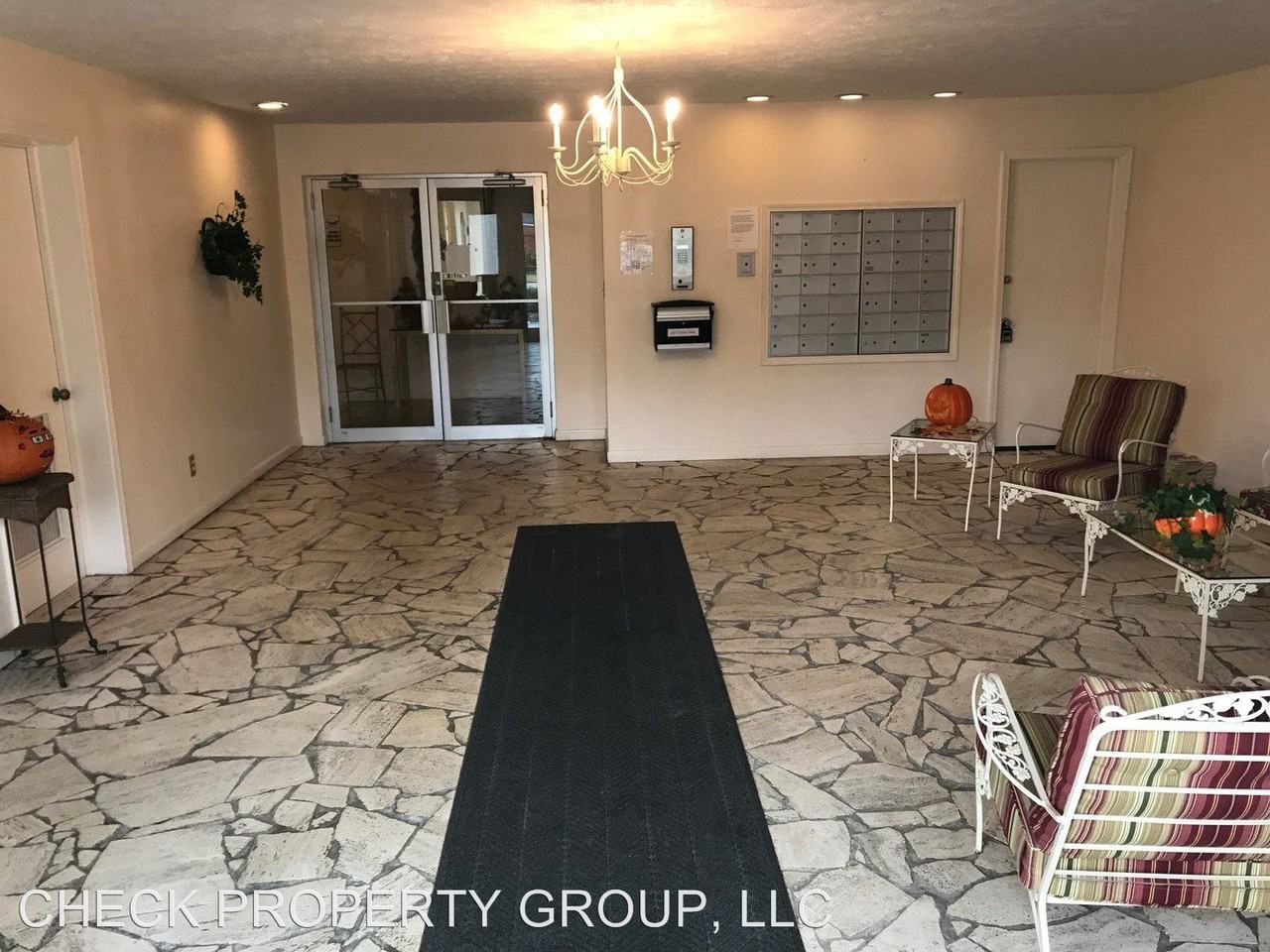 201 El Conquistador Place - Photo 2 of 21