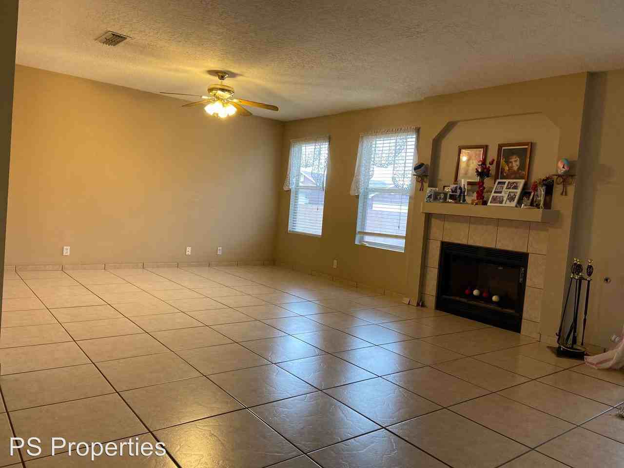 7700 Tanbark Ct Nw - Photo 3 of 6