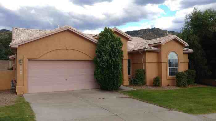 1523 Canyon Hills Drive Northeast - Photo 2 of 32