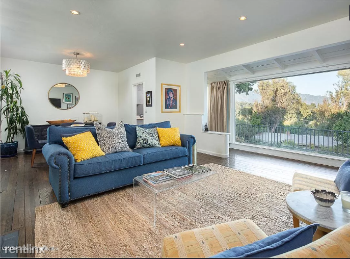 195 Malcolm Dr - Photo 2 of 9