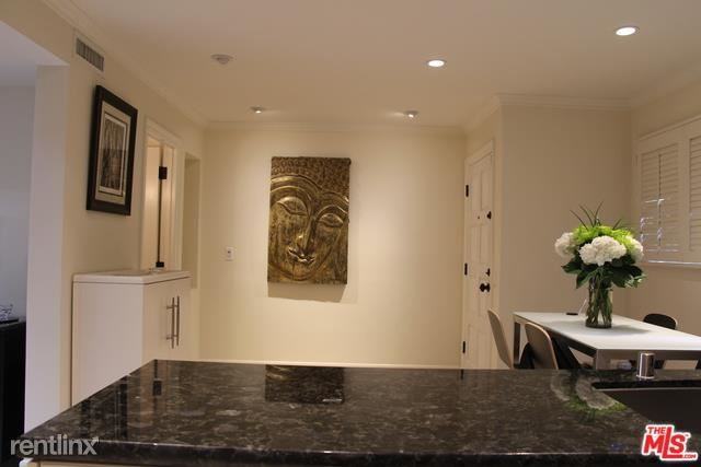 11438 Moorpark St #3 - Photo 2 of 10