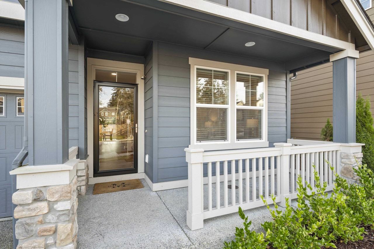 9642 15th Pl Se - Photo 2 of 19