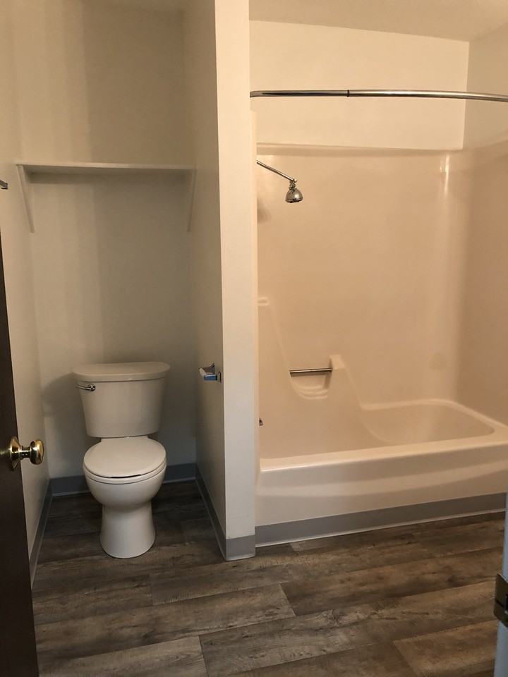 1927 Northwest Hickory Lane ##1 - Photo 4 of 14