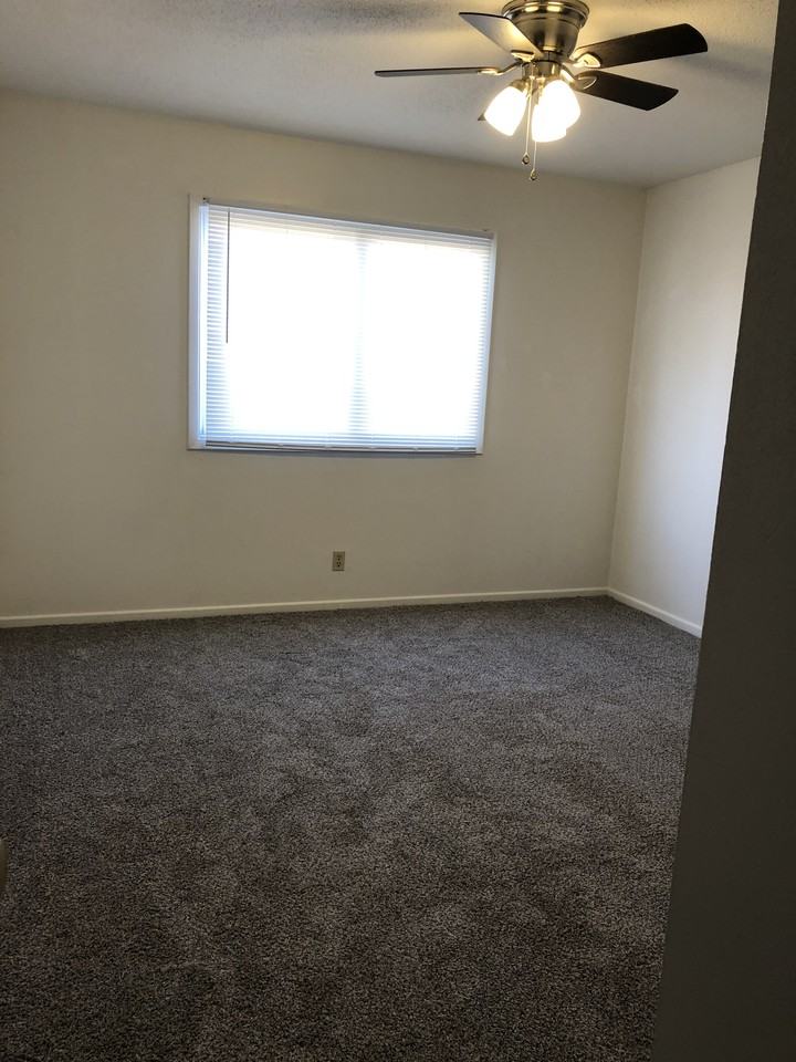 1927 Northwest Hickory Lane ##1 - Photo 7 of 14