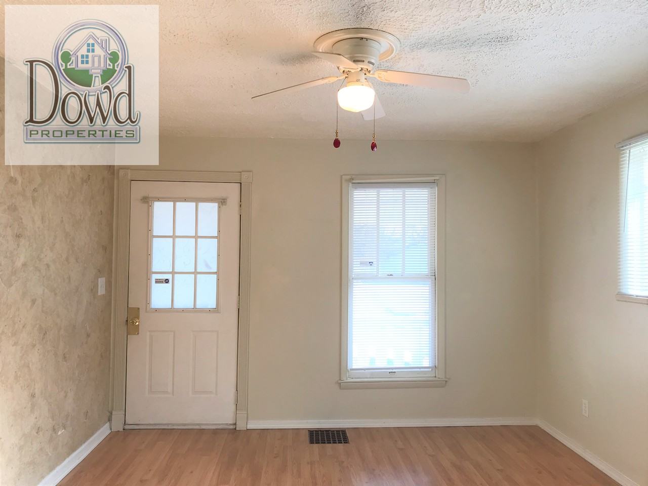 1005 South Lee Street - Photo 2 of 9