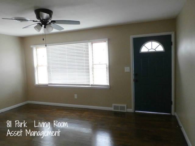 811 Park Street - Photo 3 of 11