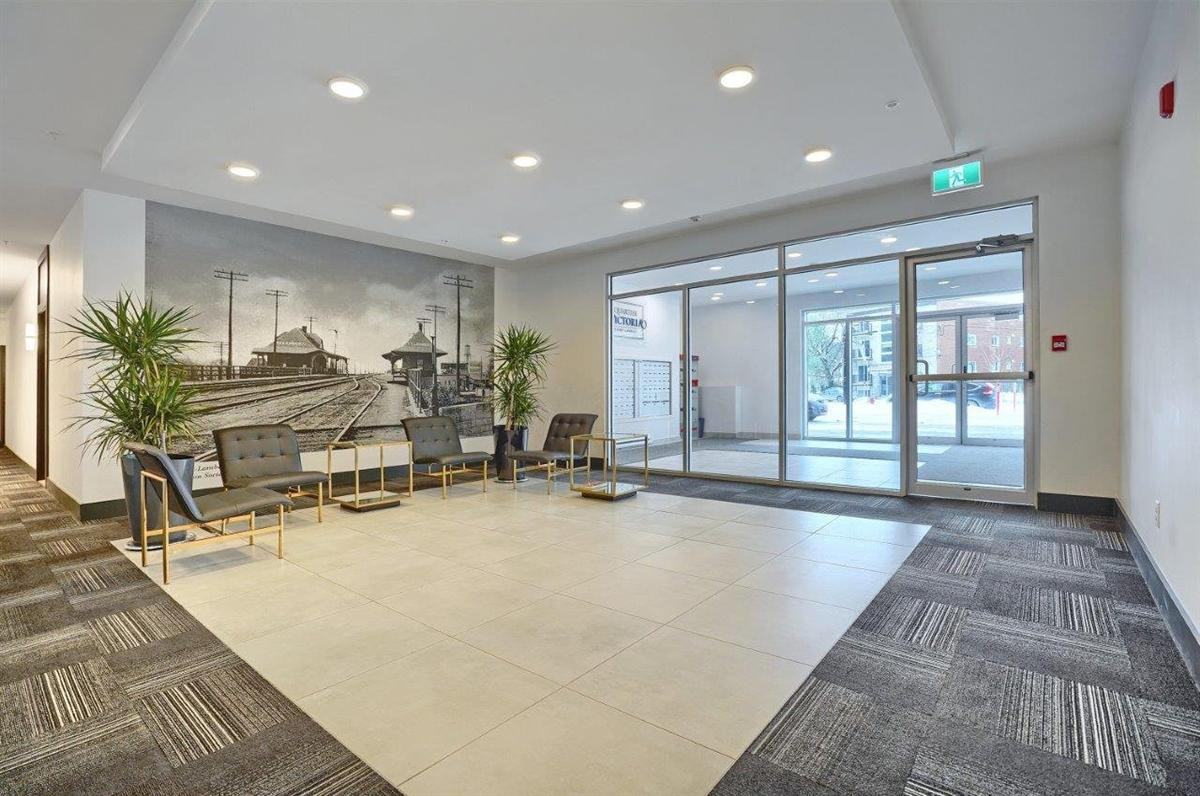 740 Avenue Victoria, SaintLambert, QC J4R 0A8 Apartment for Rent