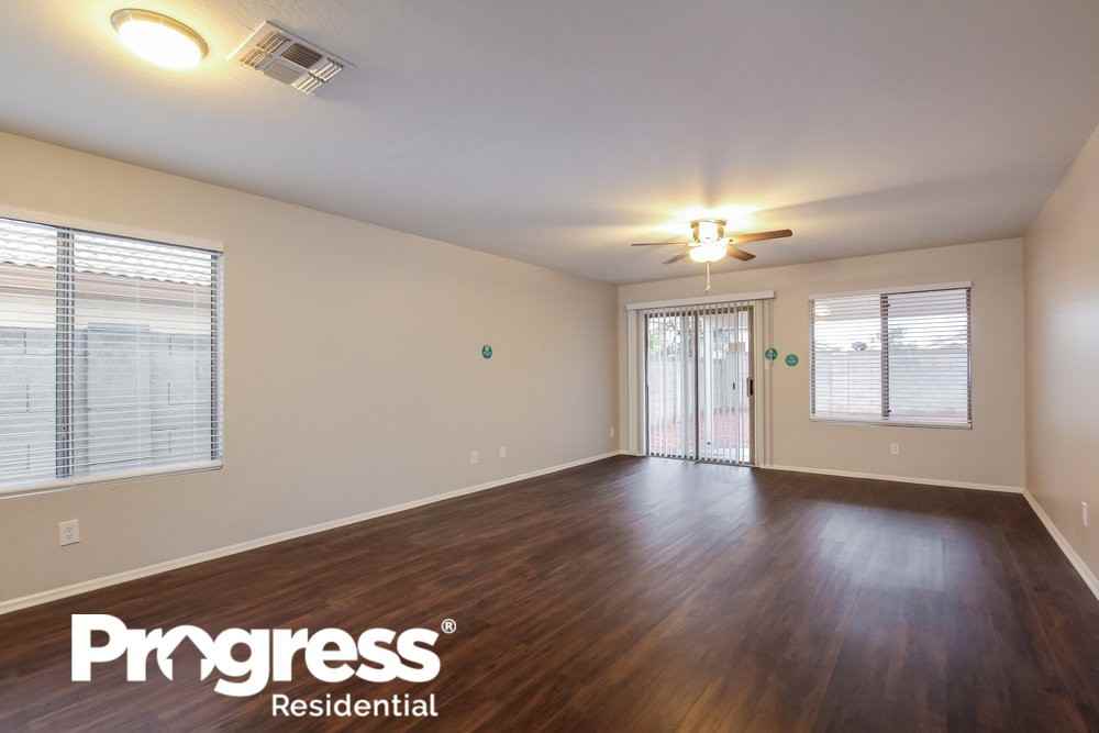 13175 W Port Royale Ln - Photo 3 of 21