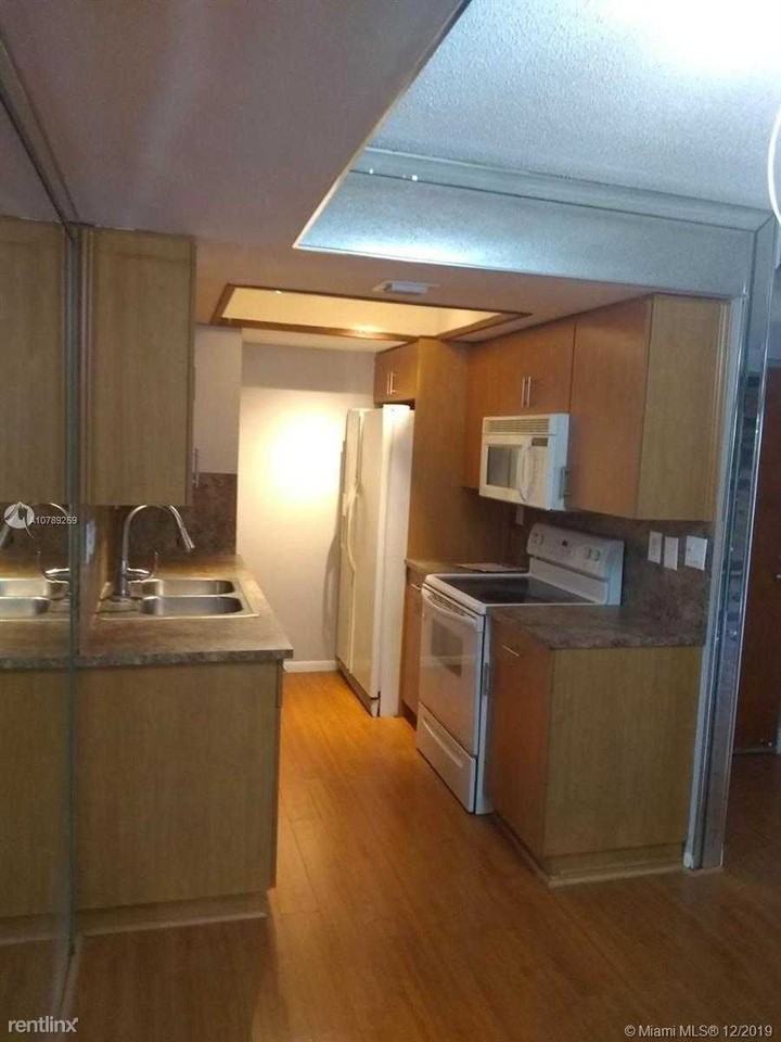 8811 Sw 123rd Ct 101 - Photo 2 of 5