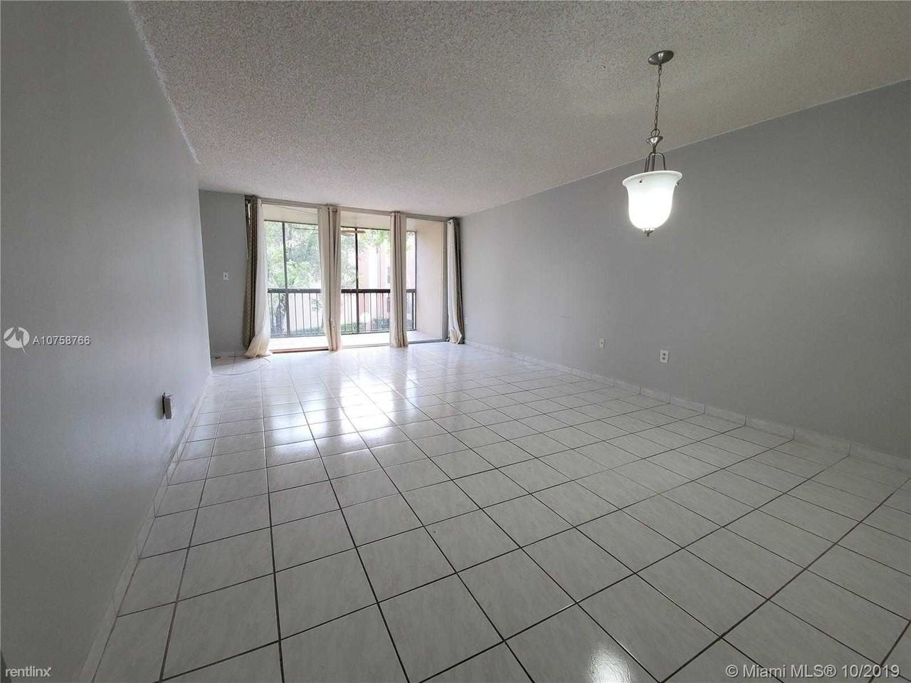 10985 Sw 107th St 216 - Photo 2 of 10