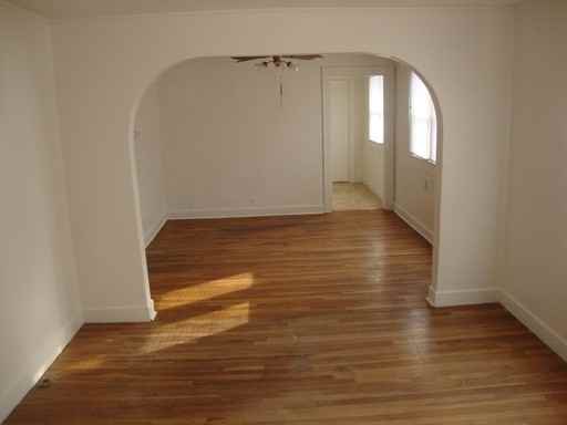 531 S Rybolt Ave - Photo 3 of 9