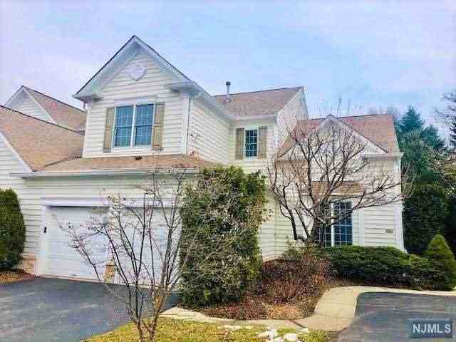 26 Thistle Drive - Photo 2 of 23