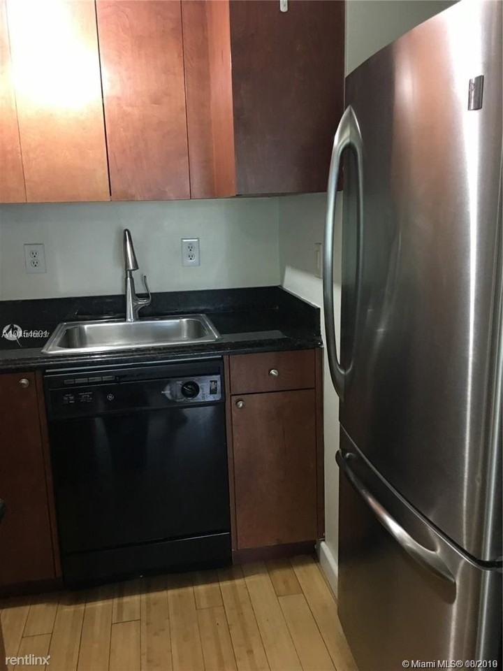 The Twelve condo - Photo 3 of 18