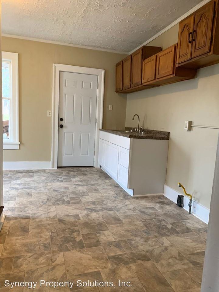 345-347 S. Main St. Richland - Photo 3 of 13