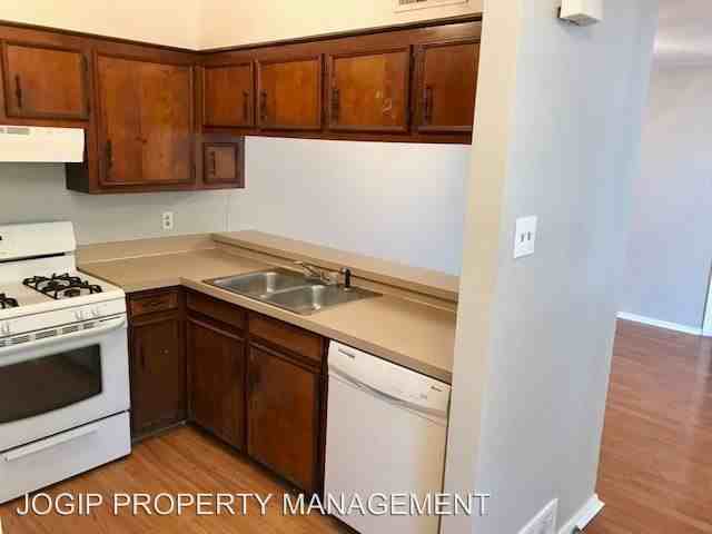125 N. Cottonwood Drive - Photo 3 of 33