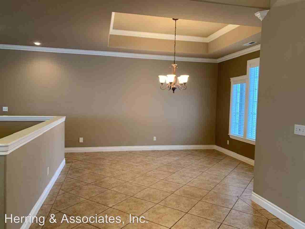 1005 Ridge Crest Dr - Photo 3 of 37