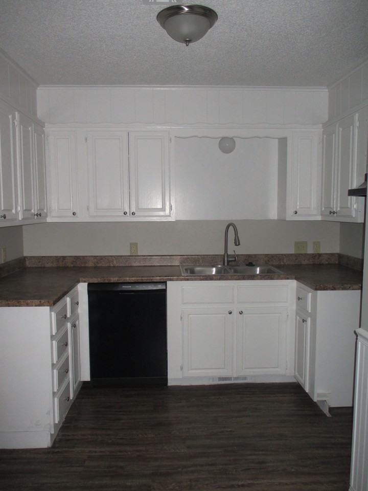 1805 N Chambers Ter - Photo 3 of 9