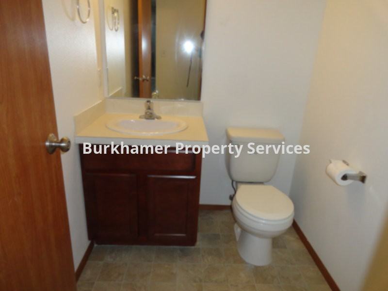 1303 S Montesano St #3 - Photo 7 of 21