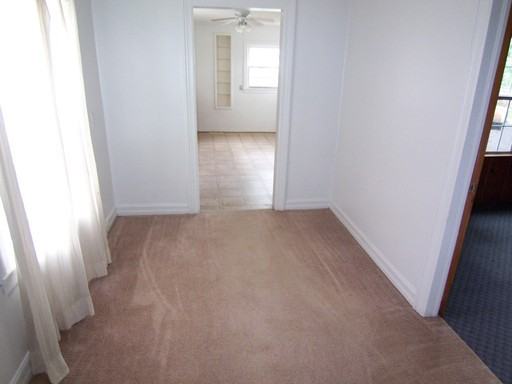 1052 S Thelma Ave - Photo 2 of 14