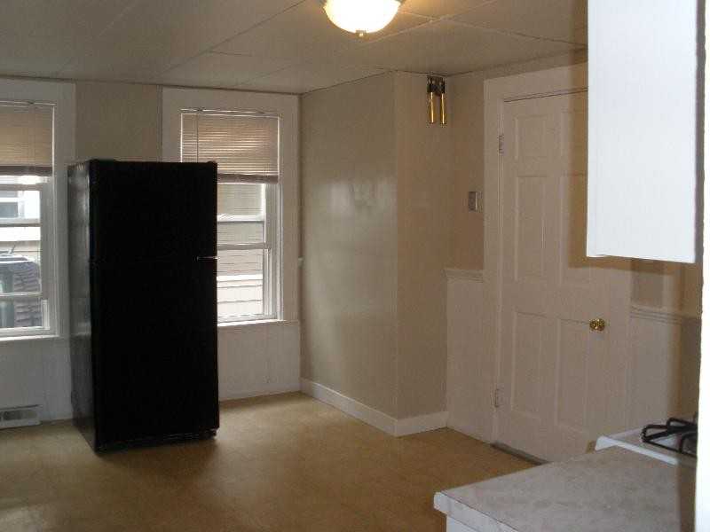 40 Harvard St 1 - Photo 2 of 10