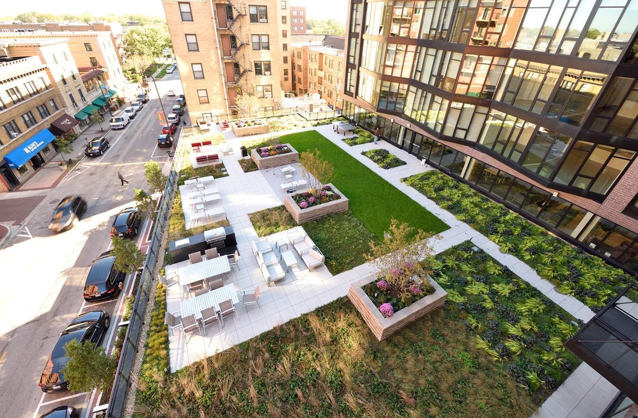 The Main - Photo 2 of 11