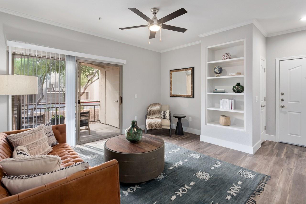 Kota North Scottsdale - Photo 5 of 26