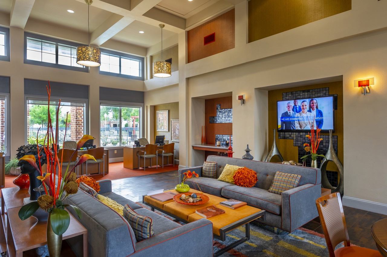 Kingwood Glen - Photo 7 of 42