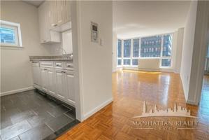 featured image of W 43rd St #10G