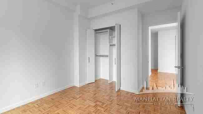 W 37th St #30E - Photo 5 of 12