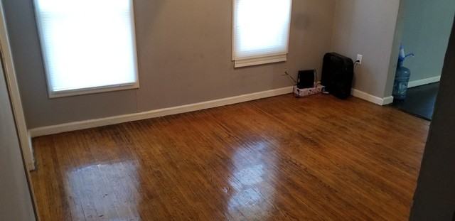 240 Villa St - Photo 3 of 23